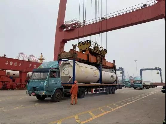 Trasporto chimico negli Stati Uniti dalla Cina